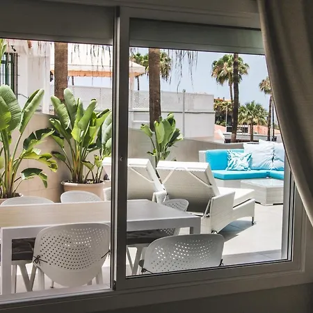 Happy Tenerife Апартаменти
